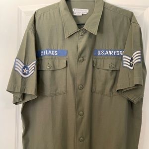 Under Two Flags Olive Green Men short sleeved shirt wore one Time